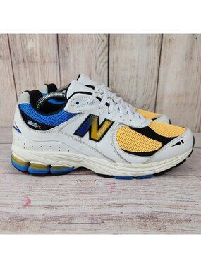 New Balance 2002R Shoes Mens Size 9 Sneakers Running Athletic Vibrant Apricot